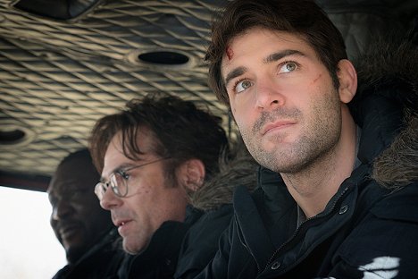 Billy Burke, James Wolk - Zoo - The Day of the Beast - Photos