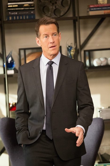 James Denton - Devious Maids - Another One Wipes the Dust - Z filmu