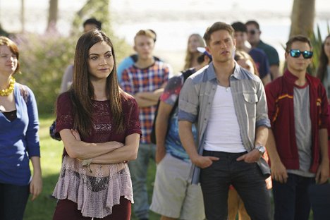 Caitlin Carver, Louis Hunter - The Fosters - Mixed Messages - De la película