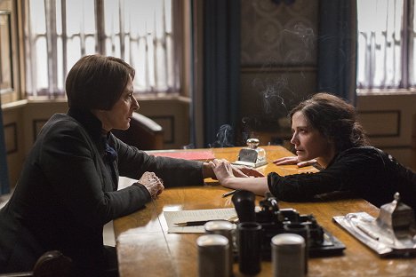 Patti LuPone, Eva Green - Penny Dreadful - Good and Evil Braided Be - Photos