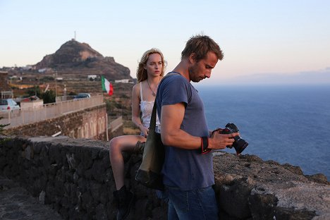 Dakota Johnson, Matthias Schoenaerts - A Bigger Splash - Photos