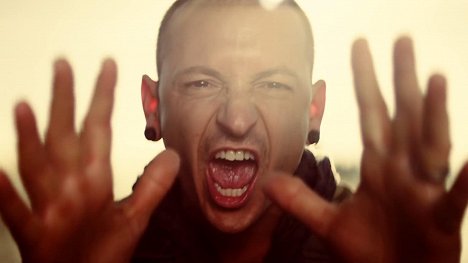 Chester Bennington - Linkin Park: Final Masquerade - De la película