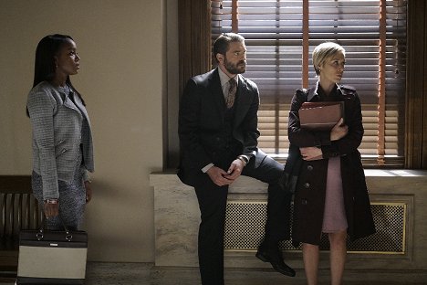 Aja Naomi King, Charlie Weber, Liza Weil - How to Get Away with Murder - She Hates Us - Photos