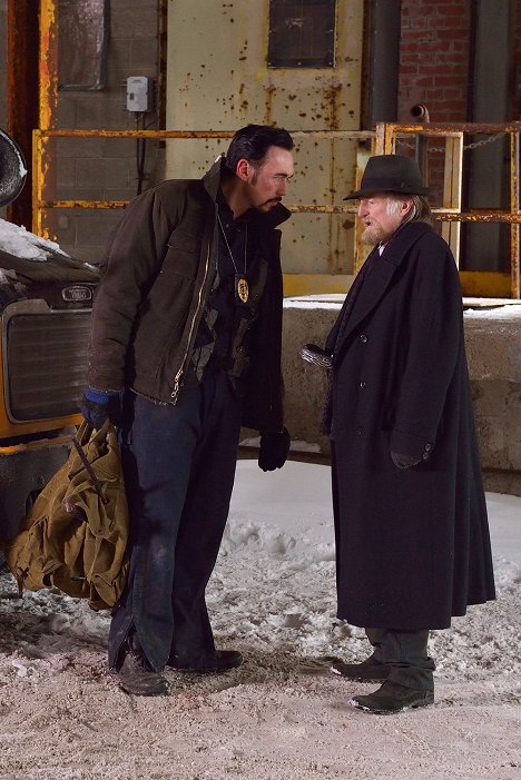 Kevin Durand, David Bradley - The Strain - La Légende de Sardu - Film