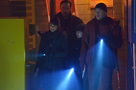 Mía Maestro, Kevin Durand, Max Charles, Corey Stoll - The Strain - Battle for Red Hook - Photos