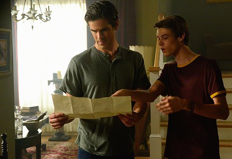 Eddie Cahill, Colin Ford - Under the Dome - Plan B - De la película