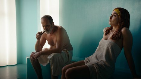 Emmanuel Moynot, Emilia Dérou-Bernal - Cosmodrama - Z filmu