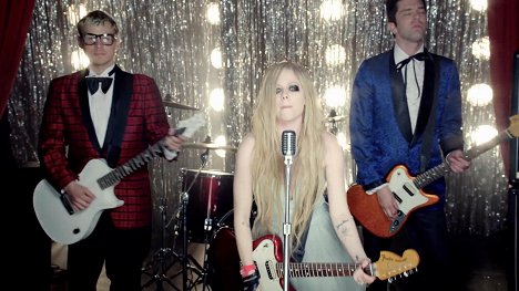 Avril Lavigne - Avril Lavigne - Here's to Never Growing Up - Filmfotos