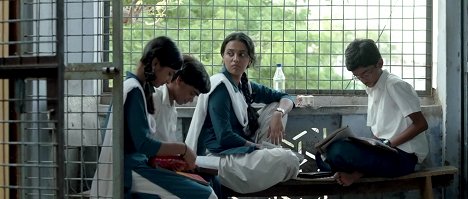 Neha Prajapati, Prashant Tiwari, Swara Bhaskar, Vishal Nath - Nil Battey Sannata - Z filmu