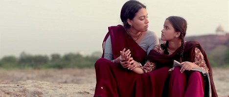 Swara Bhaskar, Riya Shukla - The New Classmate - Photos