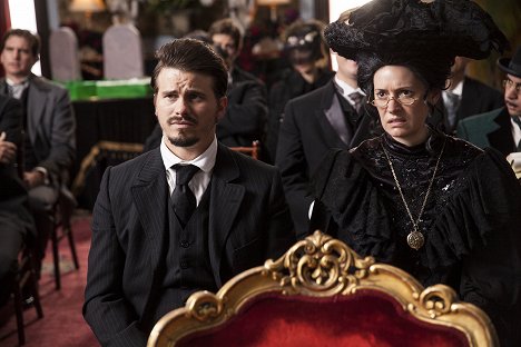 Jason Ritter, Paget Brewster - Another Period - Film