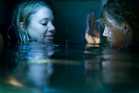 Marie Westbrook, Shane Van Dyke - Titanic 2 - Die Rückkehr - Filmfotos