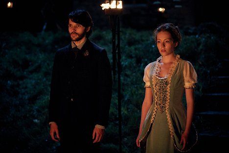 Colin Morgan, Charlotte Spencer - The Living and the Dead - Episode 1 - Van film