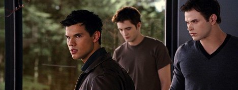 Taylor Lautner, Robert Pattinson, Kellan Lutz - The Twilight Saga: Breaking Dawn - Part 1 - Photos