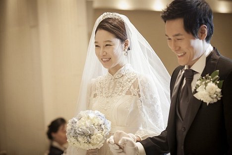 Hyo-jin Gong - Goryeonghwagajok - Van film