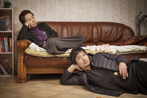 Yuh-jung Youn, Hae-il Park - Goryeonghwagajok - Film