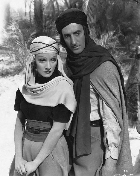 Marlene Dietrich, Basil Rathbone - The Garden of Allah - Film