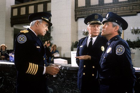 George R. Robertson, George Gaynes, G. W. Bailey - Police Academy 6: City Under Siege - Van film