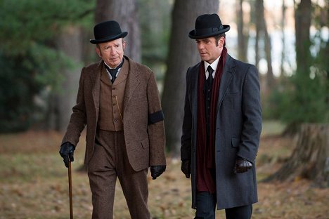 Keith Dinicol, Yannick Bisson - Murdoch Mysteries - The Death of Dr. Ogden - Photos