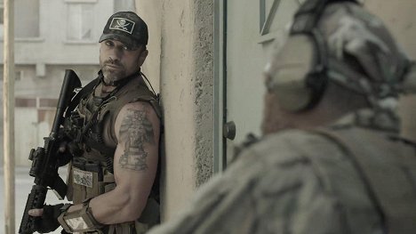 Jeff Bosley - Sniper: Special Ops - Van film
