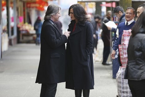 Robert Carlyle, Lana Parrilla - Once Upon a Time - An Untold Story - Photos