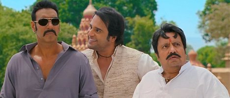Ajay Devgan, Krishna Abhishek, Neeraj Vora - Bol Bachchan - Filmfotos