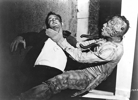 Robert Reilly - Frankenstein Meets the Space Monster - Kuvat elokuvasta