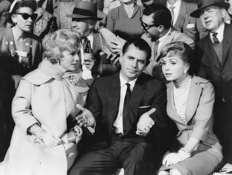 Eva Gabor, Glenn Ford, Debbie Reynolds - It Started with a Kiss - Filmfotos