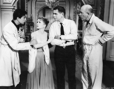 Gustavo Rojo, Debbie Reynolds, Glenn Ford, Fred Clark