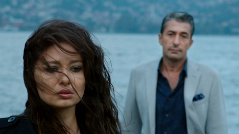 Nurgül Yeşilçay, Erkan Petekkaya - Vymenené životy - Z filmu