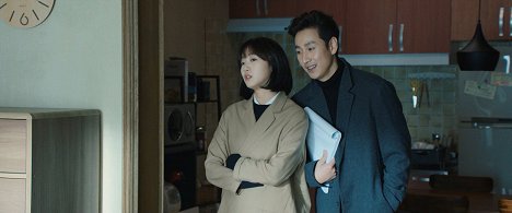 Go-eun Kim, Seon-gyoon Lee - Sungnan byeonhosa - Z filmu