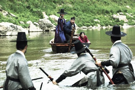 Chang-seok Go, Mi-ran Ra - Seondal: The Man Who Sells the River - Photos