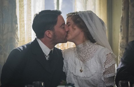 Kevin Guthrie, Agyness Deyn - Píseň západu slunce - Z filmu