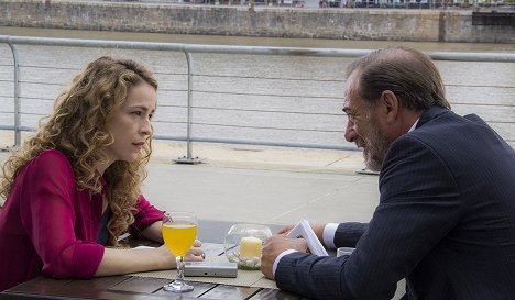 Silvia Abascal, Alejandro Awada - Papež František: Modlete se za mě - Z filmu