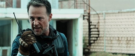 Louis Mandylor - Daylight's End - Filmfotók