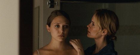 Elizabeth Olsen, Sarah Paulson - Martha Marcy May Marlene - Filmfotos