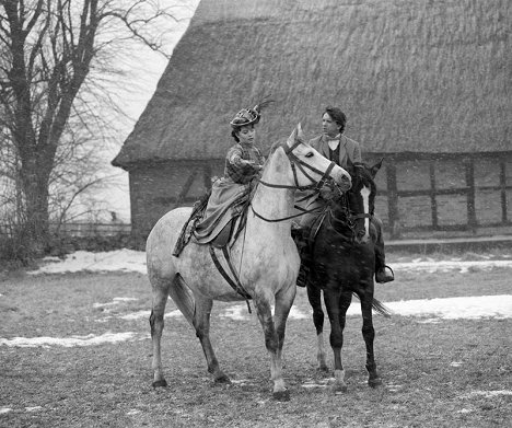 Libuše Šafránková, Jaromír Hanzlík - Zirkus Humberto - Die Konkurrenz - Filmfotos