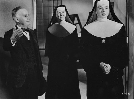 Henry Travers, Ruth Donnelly, Ingrid Bergman - Las campanas de Santa María - De la película