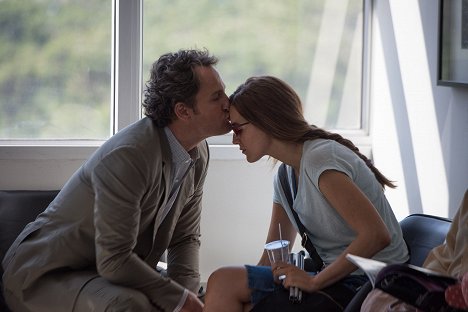 Jason Clarke, Blake Lively - All I See Is You - Filmfotos