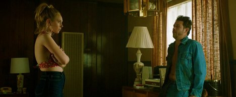 Juno Temple, Kevin Alejandro - Maják - Z filmu