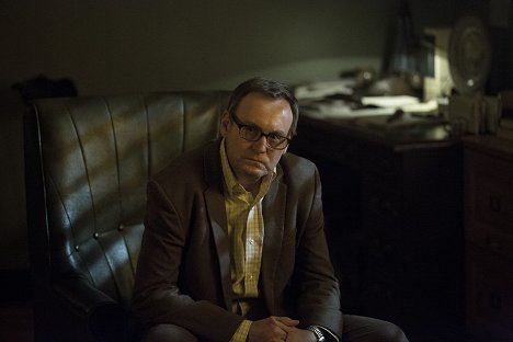 Philip Glenister - Outcast - What Lurks Within - Z filmu