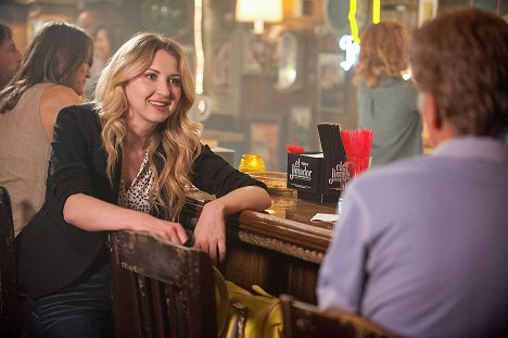 Nina Arianda - Goliath - Season 1 - Photos