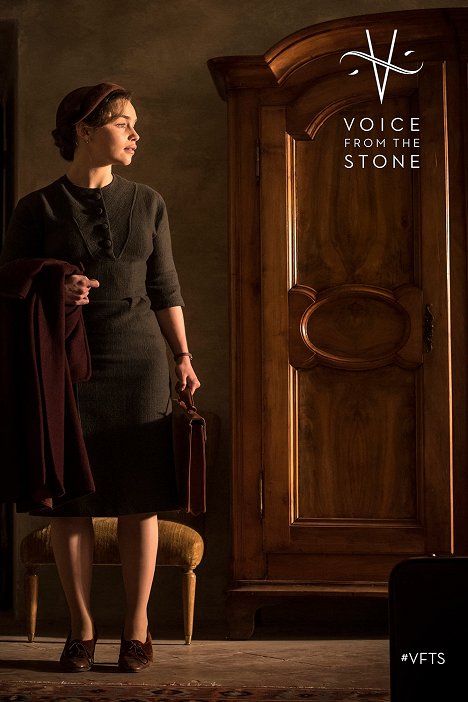 Emilia Clarke - Hangok a falból - Promóció fotók