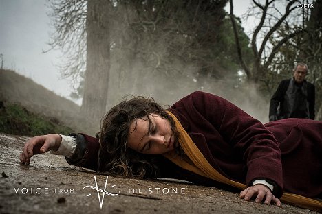 Emilia Clarke - Hlas z kamene - Promo