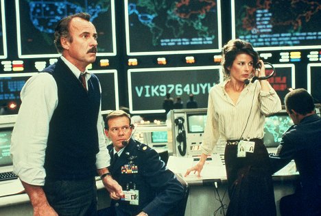 Dabney Coleman, Juanin Clay - Juegos de guerra - De la película