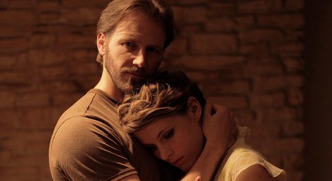 Bill Heck, Amy Seimetz - Pit Stop - De la película