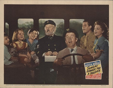 Bobby Driscoll, Connie Marshall, Billy Cummings, Charles Winninger, Chill Wills, John Hodiak, Anne Baxter - Sunday Dinner for a Soldier - Fotocromos