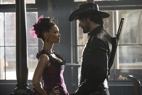 Thandiwe Newton, Rodrigo Santoro - Westworld - The Original - Z filmu