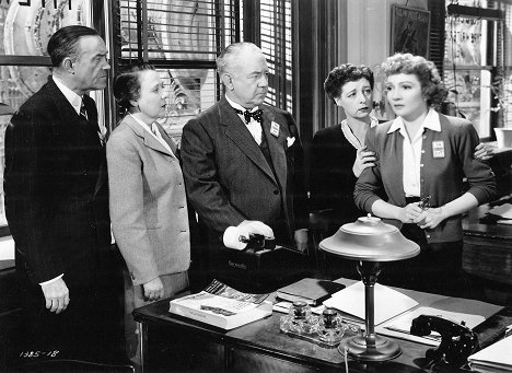 Donald MacBride, Cecil Kellaway, Isabel Withers, Claudette Colbert - Practically Yours - Photos