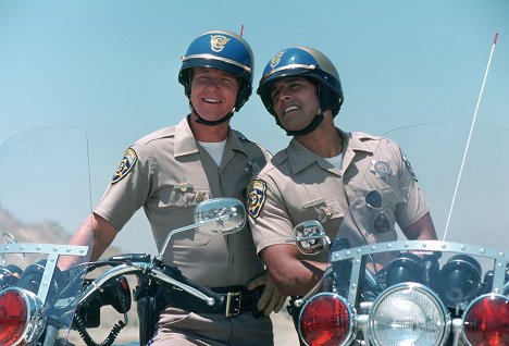 Larry Wilcox, Erik Estrada - CHiPs - Z filmu